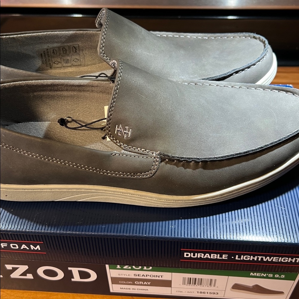 Izod Men's Gray Slip-On Loafers - Picture 4 of 6